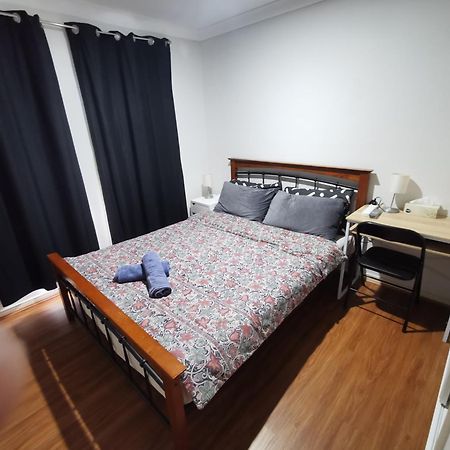 Apartmán Shared House With Other Guests Near Shopping Center And Theme Parks Gold Coast Exteriér fotografie
