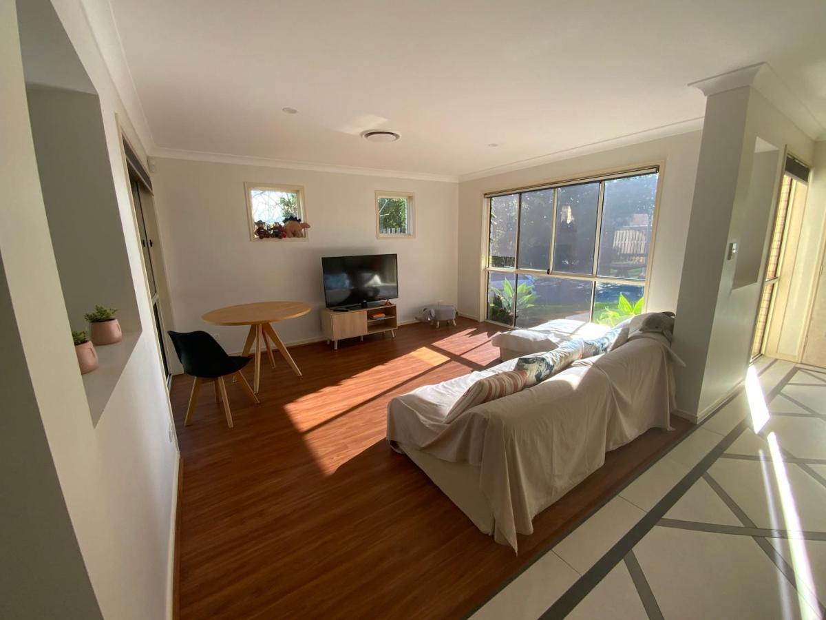 Apartmán Shared House With Other Guests Near Shopping Center And Theme Parks Gold Coast Exteriér fotografie