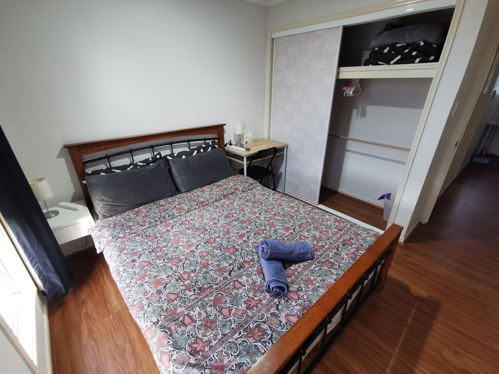 Apartmán Shared House With Other Guests Near Shopping Center And Theme Parks Gold Coast Exteriér fotografie